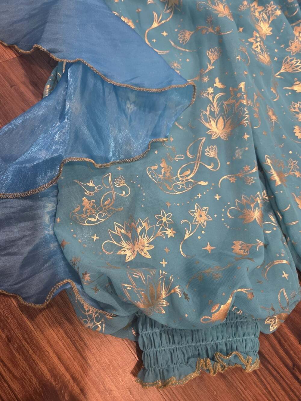 Disney Store Princess Jasmine Aladdin Costume Set Sz 3T Gold Foil Detail - Picture 4 of 13